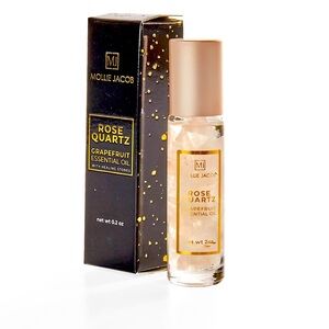 Mollie Jacob Rose Quartz Grapefruit
Essential Oil with Healing Stones 0.2 oz